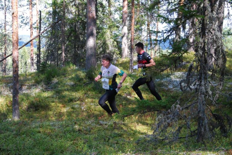 Tule maailman huippujen kanssa samoille rasteille